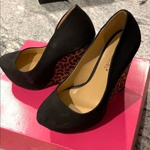 Leopard print and black wedges